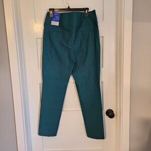 Apt. 9 Skinny Pants with Tummy Control - Large - NWT
